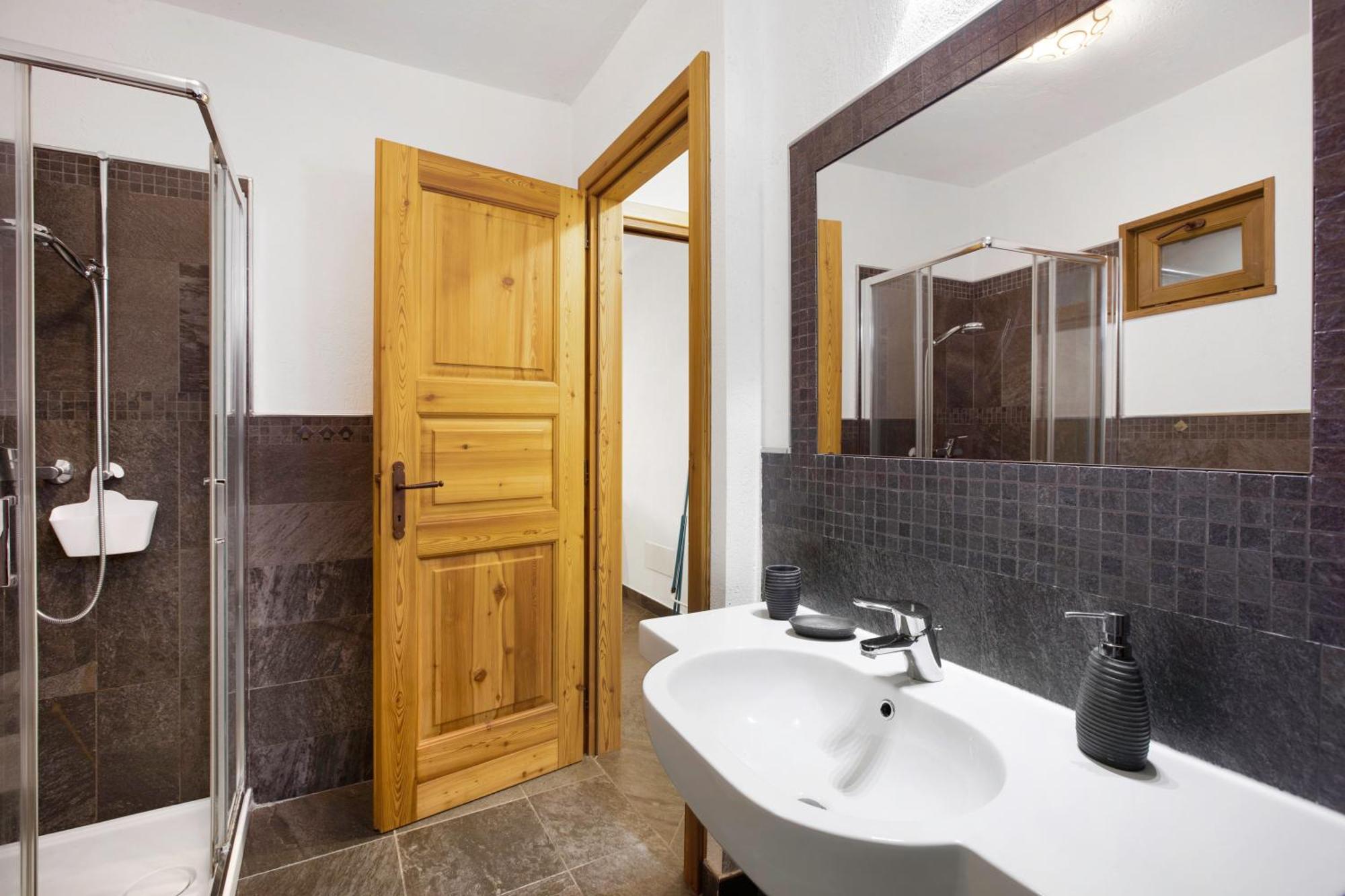 Mini House Valle D'Aosta Roisan Екстериор снимка