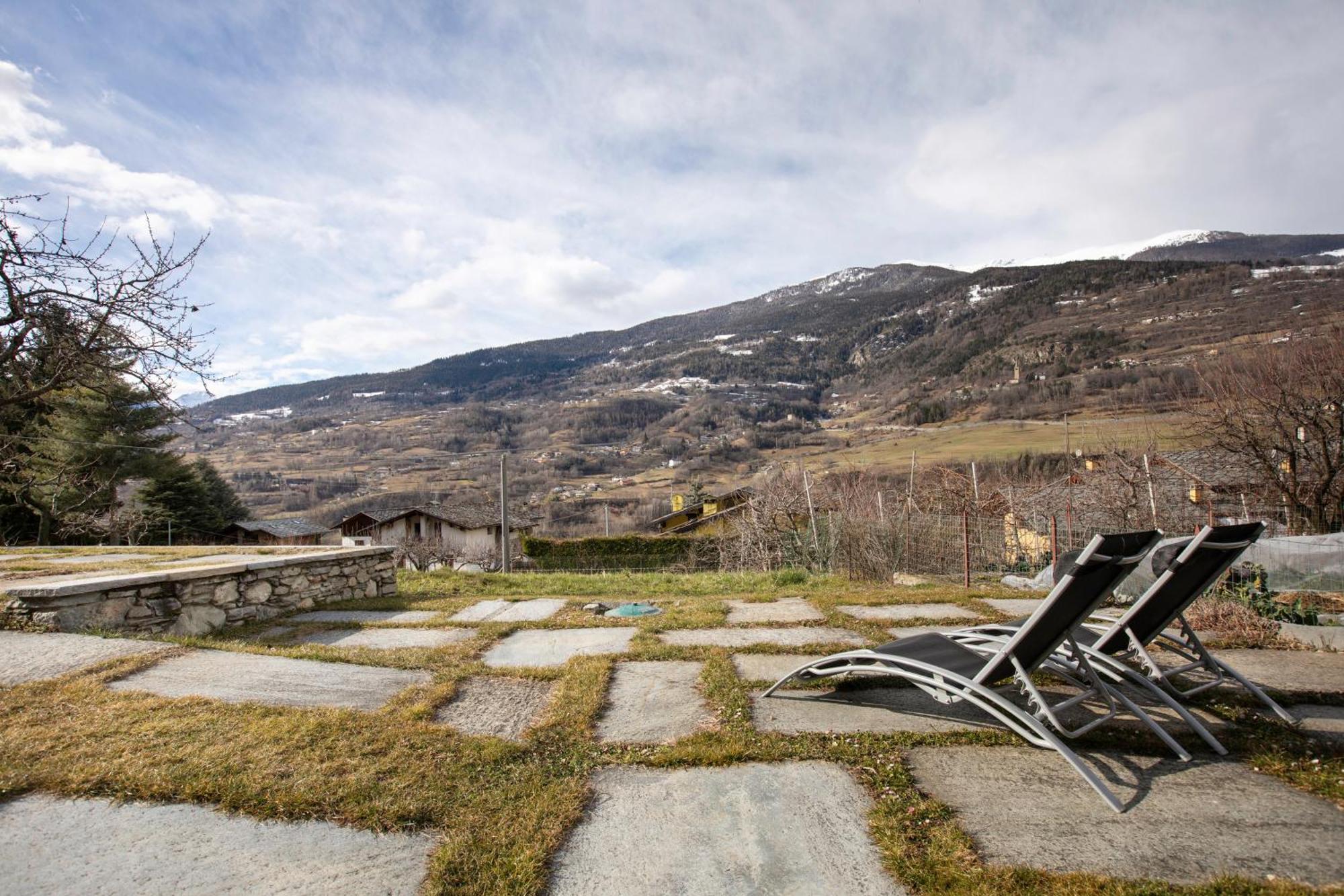 Mini House Valle D'Aosta Roisan Екстериор снимка